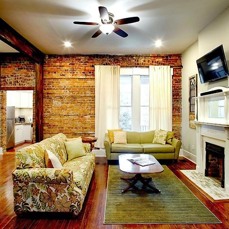 Newly Renovated Historic Savannah Townhome! Экстерьер фото