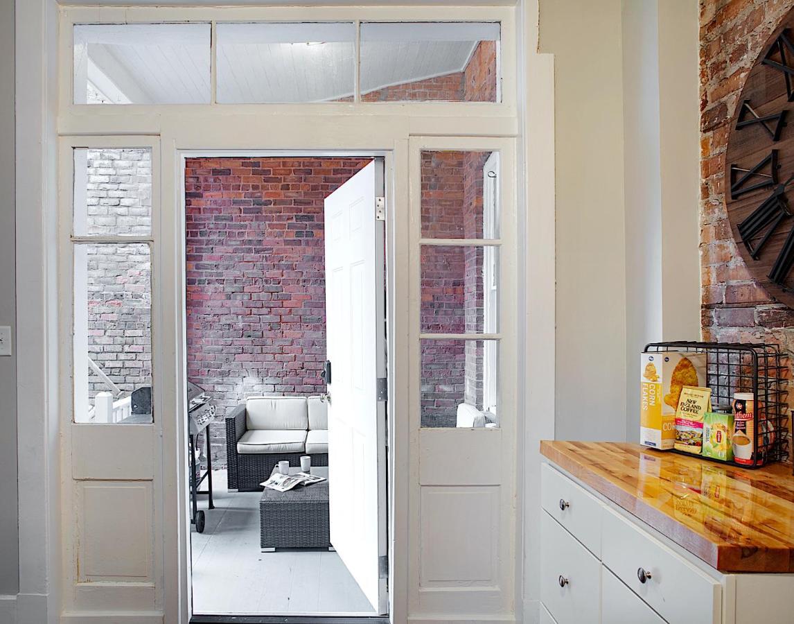 Newly Renovated Historic Savannah Townhome! Экстерьер фото