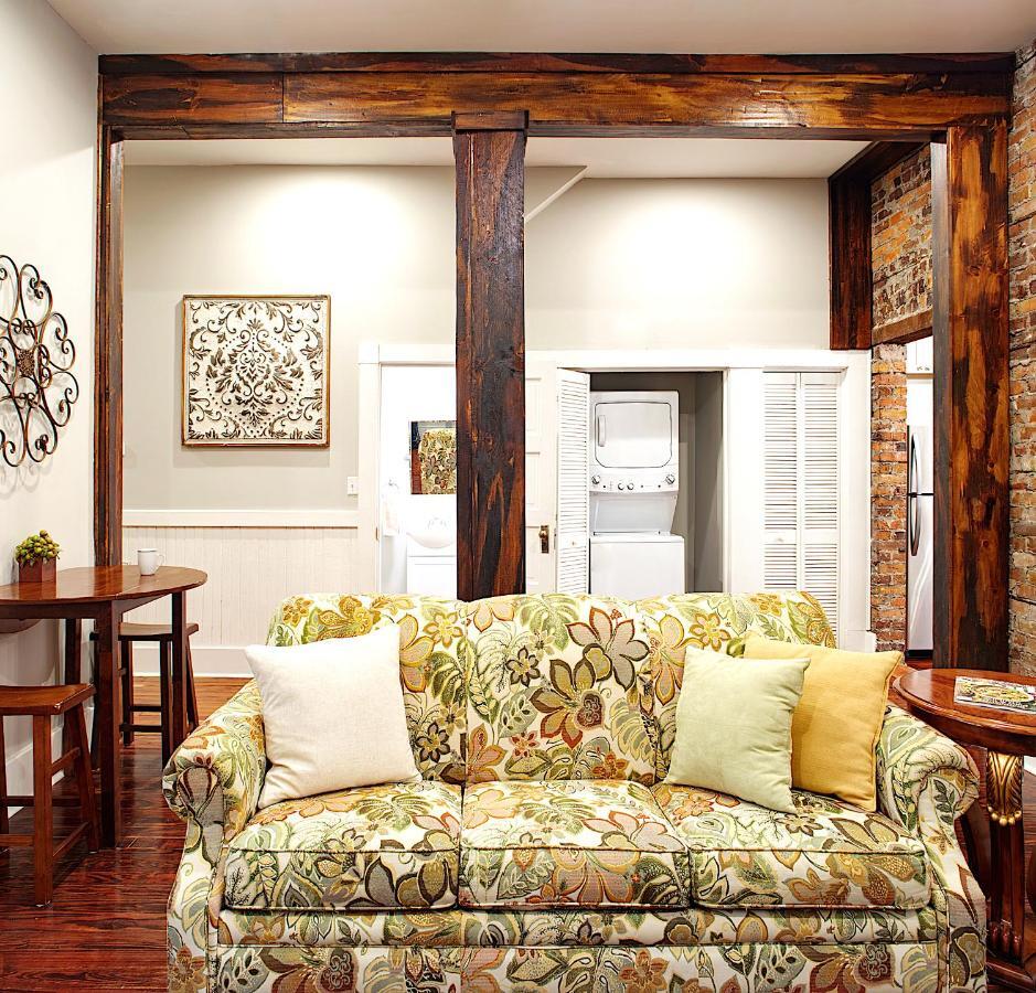 Newly Renovated Historic Savannah Townhome! Экстерьер фото
